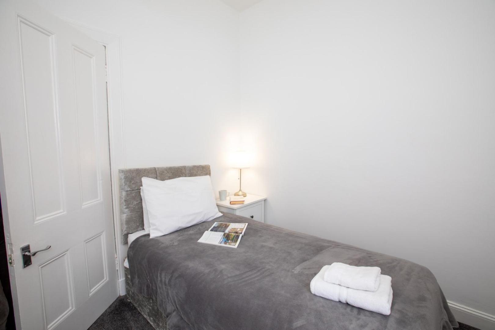 Glebe Street Apartment Leven  Экстерьер фото